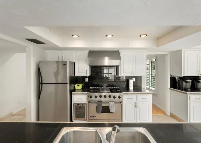 Pool Escape Near Asu & Old Town Scottsdale Holiday home
