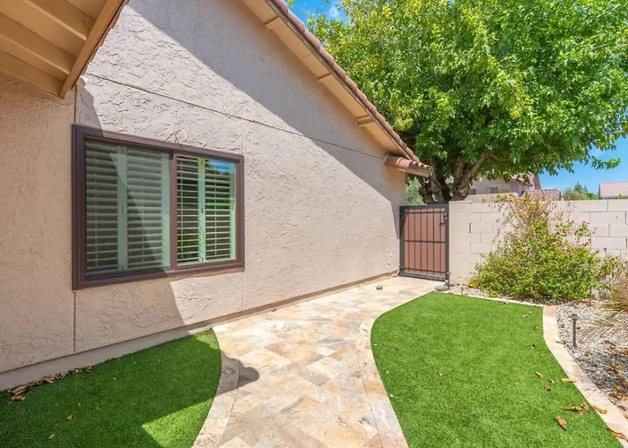 Pool Escape Near Asu & Old Town Scottsdale Holiday home
